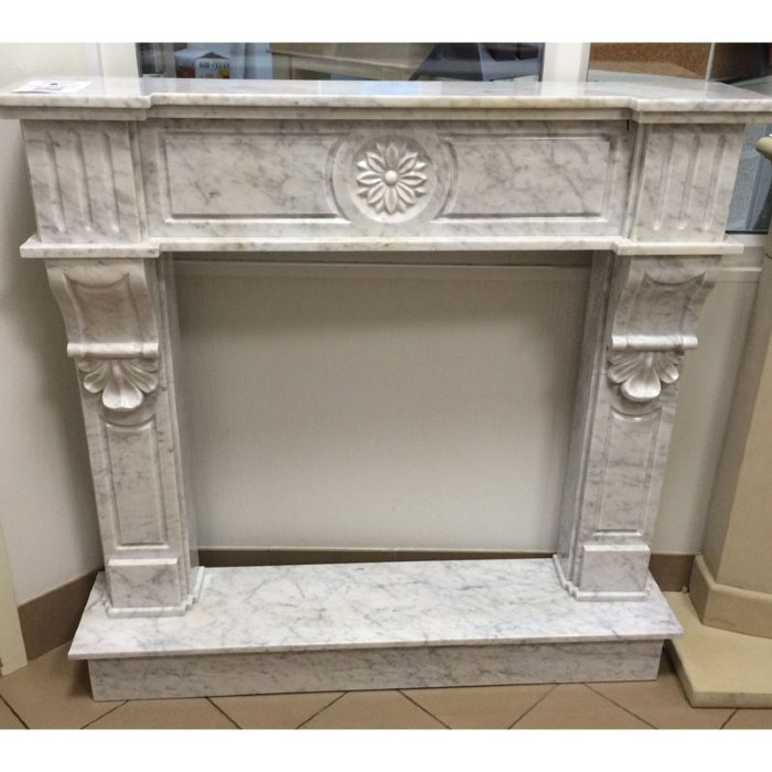 Портал S/D, Blanco Carrara (Arriaga). Уценка. Выставочный образец. Без дефектов. Мраморный портал с адаптационными пластинами (80х45х2 см - 4 шт.). Товар доступен в магазине-салоне по адресу: Санкт-Петербург, ул. Ефимова, 6, т. (812) 334-85-85,Хотите купить камины из мрамора? Домотехника - большой выбор с доставкой по России.
